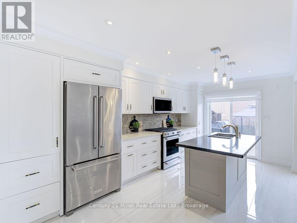 2094 Redstone Crescent, Oakville, Ontario  L6M 5B1 - Photo 16 - W12928182