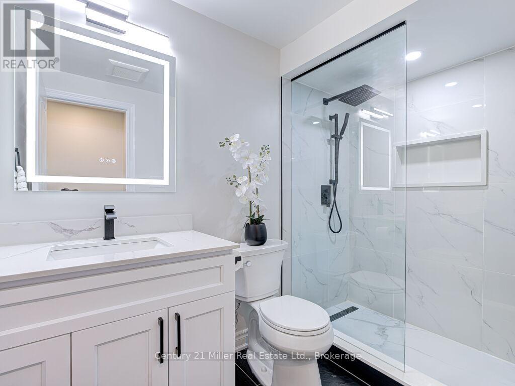 2094 Redstone Crescent, Oakville, Ontario  L6M 5B1 - Photo 39 - W12928182