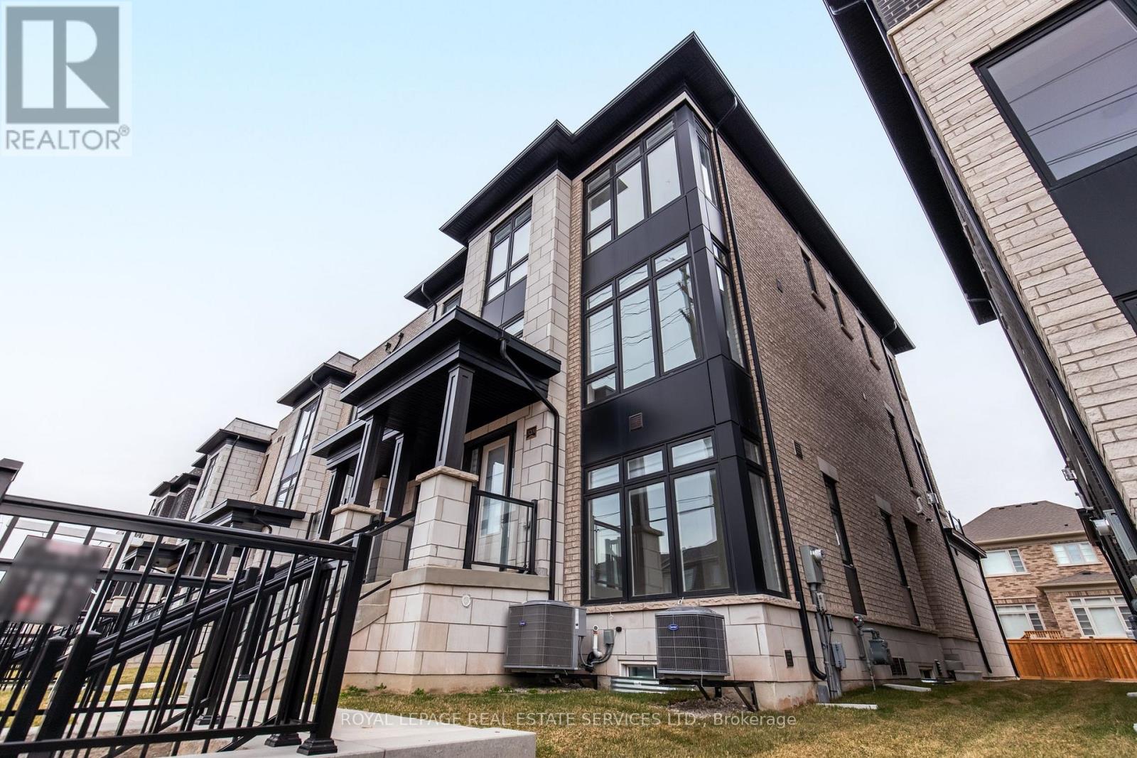 1 - 3201 Sixth Line, Oakville, Ontario  L6H 0V8 - Photo 2 - W12929680