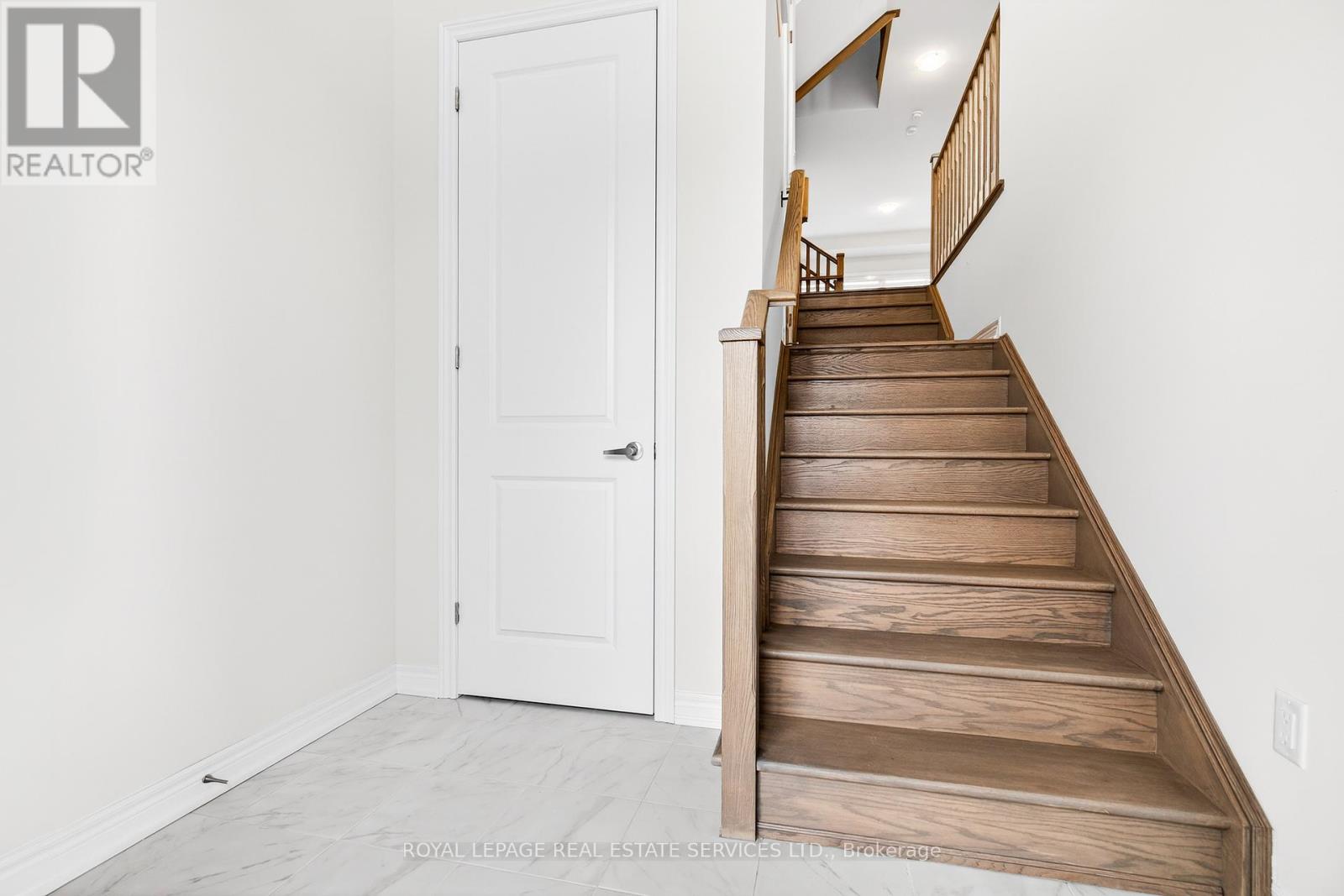 1 - 3201 Sixth Line, Oakville, Ontario  L6H 0V8 - Photo 4 - W12929680