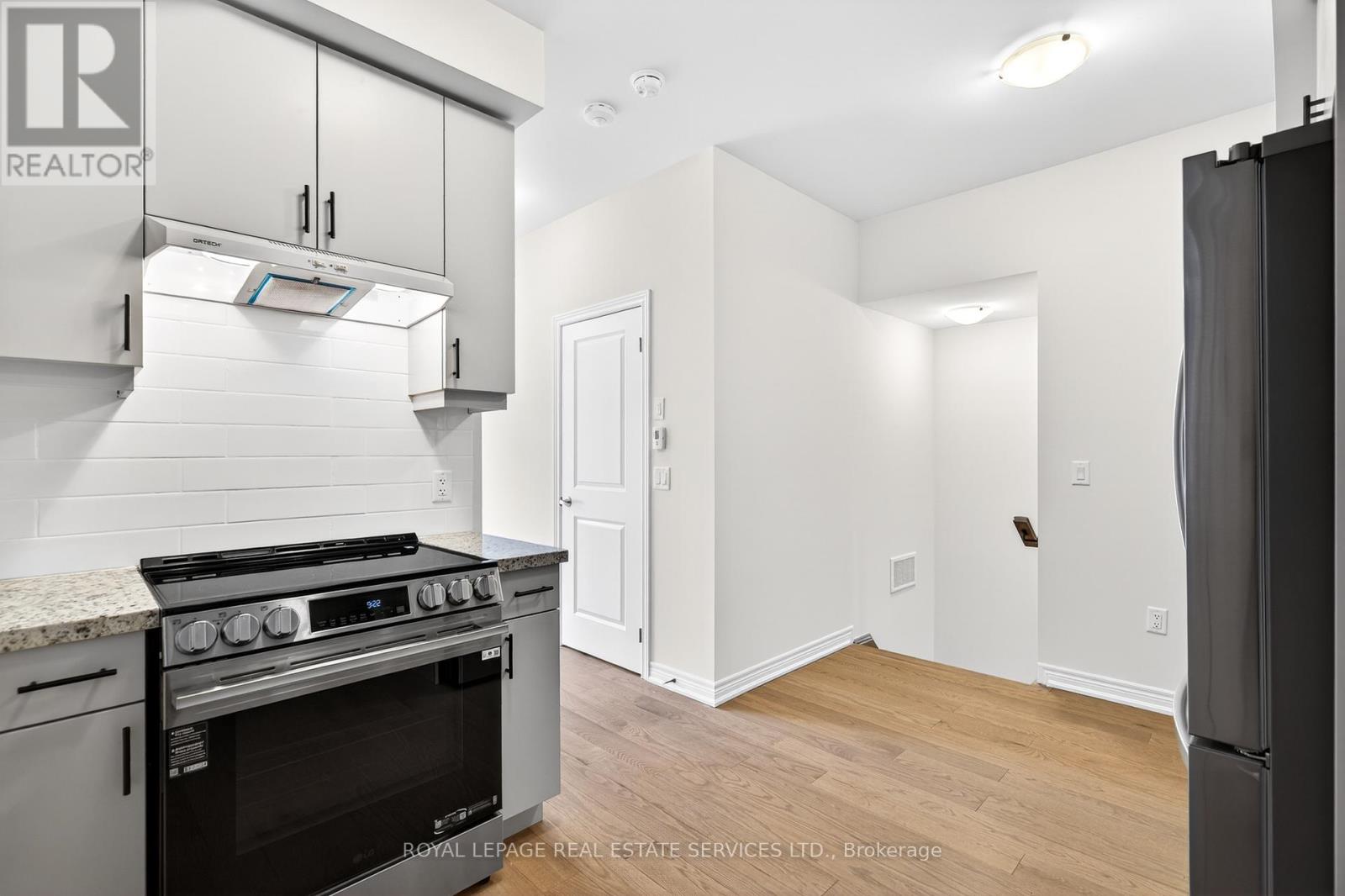 Unit 2 - 3201 Sixth Line, Oakville, Ontario  L6H 0V8 - Photo 14 - W12929696