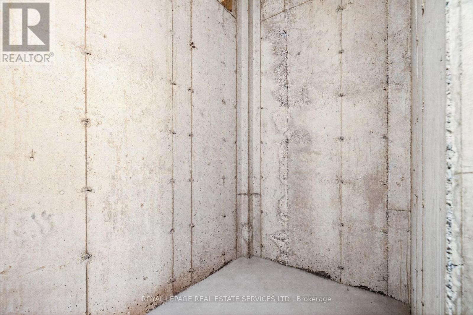 Unit 2 - 3201 Sixth Line, Oakville, Ontario  L6H 0V8 - Photo 36 - W12929696