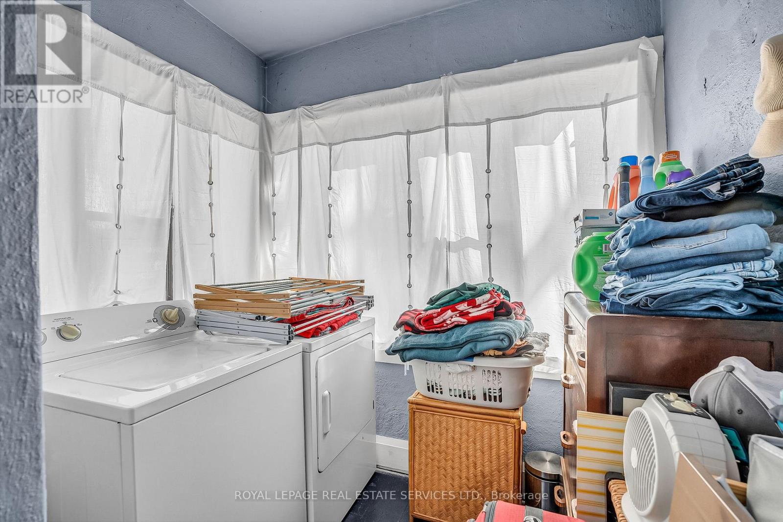 393* Willard Avenue, Toronto, Ontario  M6S 3R4 - Photo 13 - W12929730