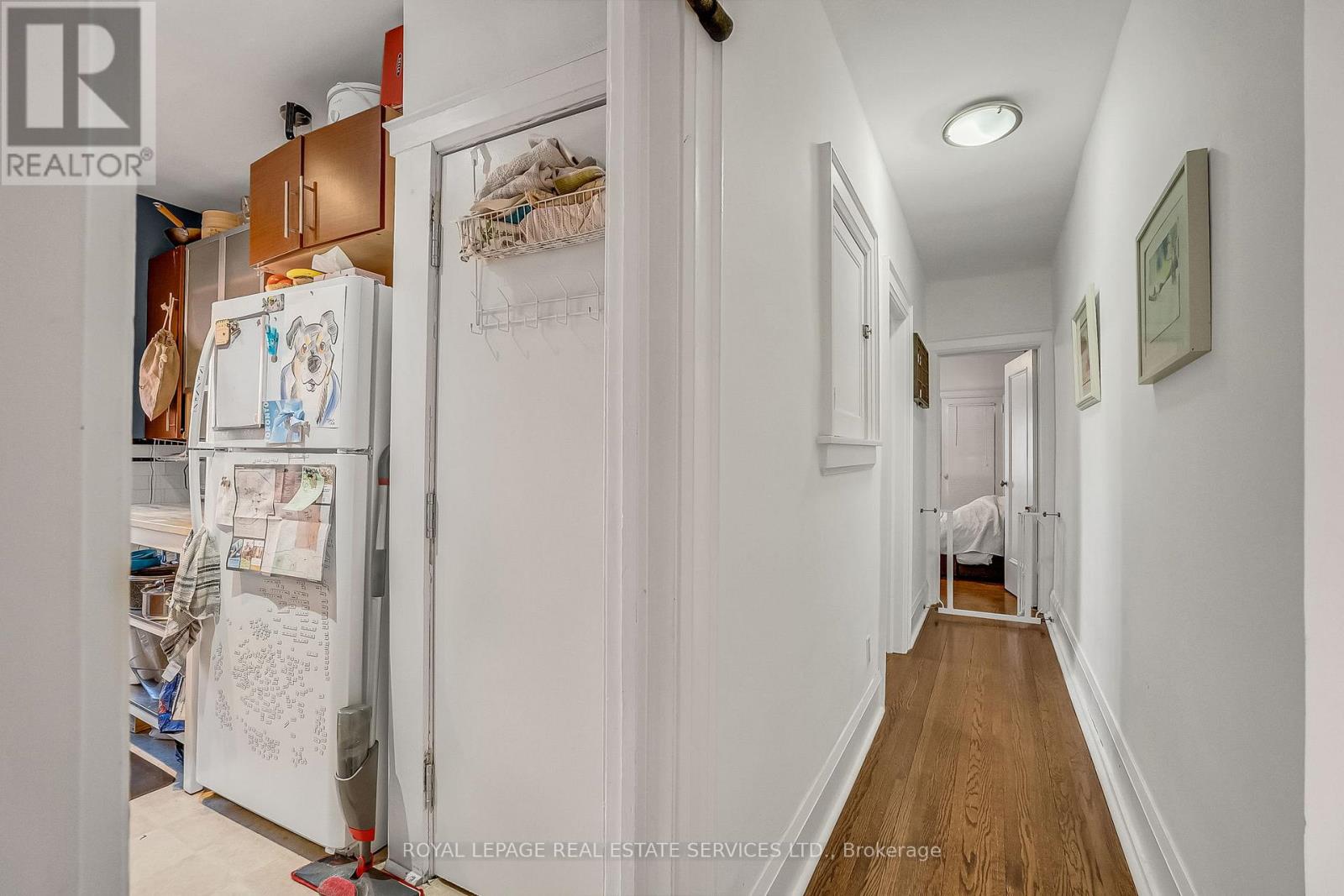 393* Willard Avenue, Toronto, Ontario  M6S 3R4 - Photo 20 - W12929730