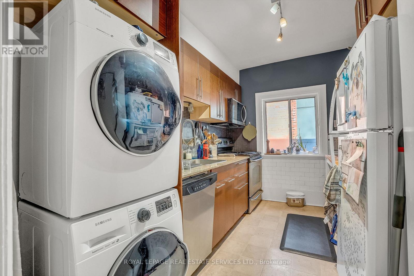 393* Willard Avenue, Toronto, Ontario  M6S 3R4 - Photo 21 - W12929730