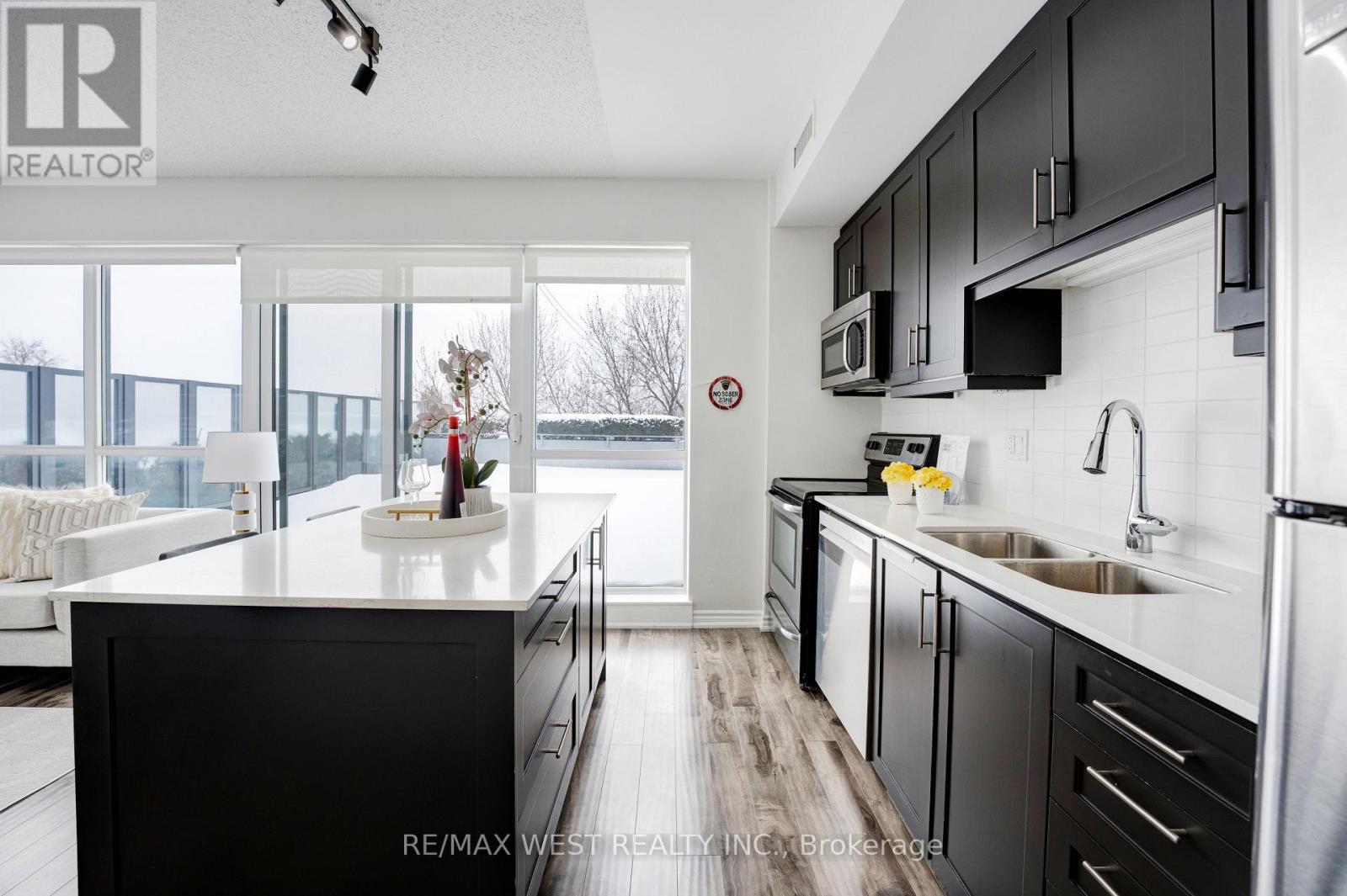 625 - 15 James Finlay Way, Toronto (Downsview-Roding-Cfb), Ontario  M3M 0B3 - Photo 5 - W12929750