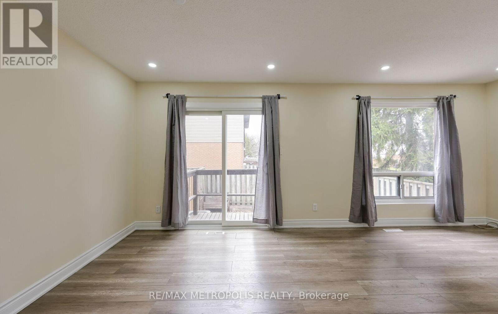 86 - 86 Carleton Place, Brampton (Bramalea West Industrial), Ontario  L6T 3Z4 - Photo 13 - W12929768