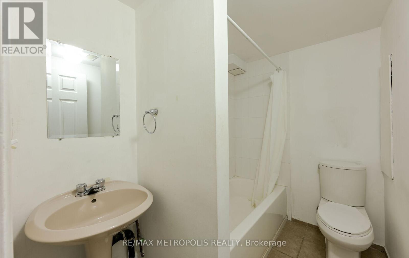 86 - 86 Carleton Place, Brampton (Bramalea West Industrial), Ontario  L6T 3Z4 - Photo 44 - W12929768