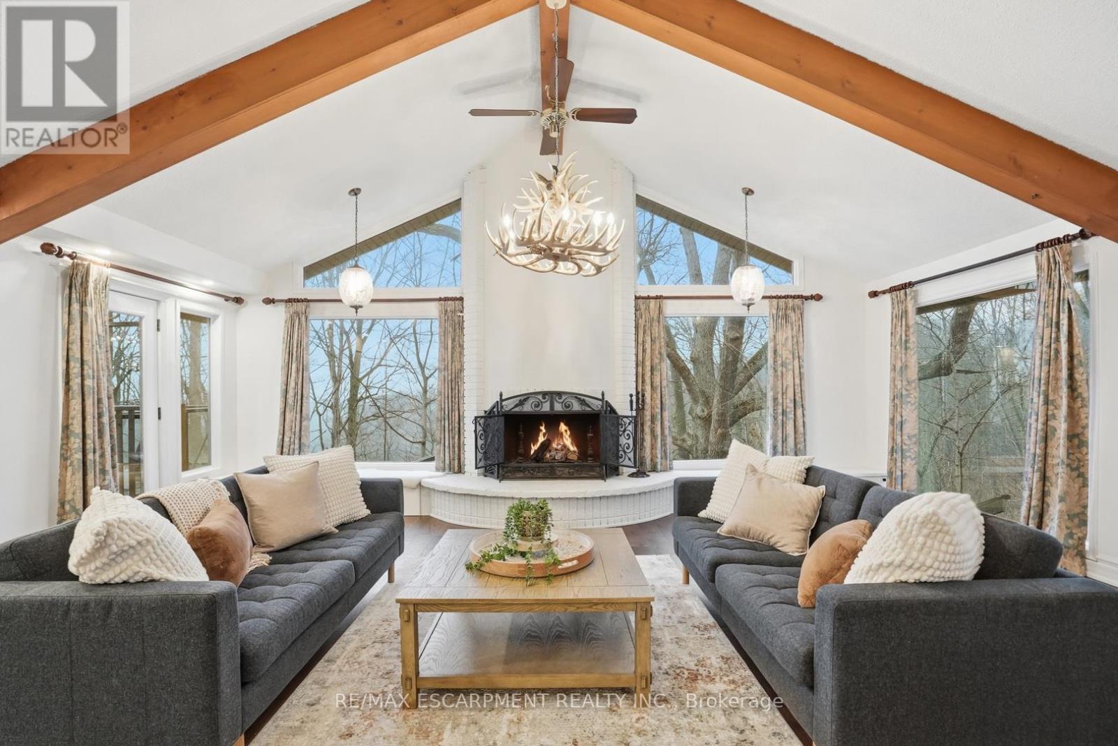 1987 Snake Road, Burlington, Ontario  L7P 4Y1 - Photo 5 - W12929810