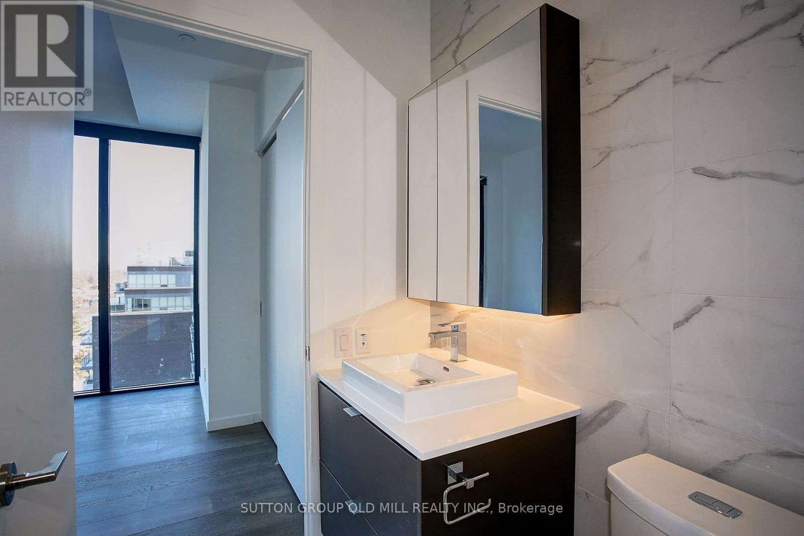 819 - 7 Smith Crescent, Toronto (Stonegate-Queensway), Ontario  M8Z 1N5 - Photo 15 - W12929812