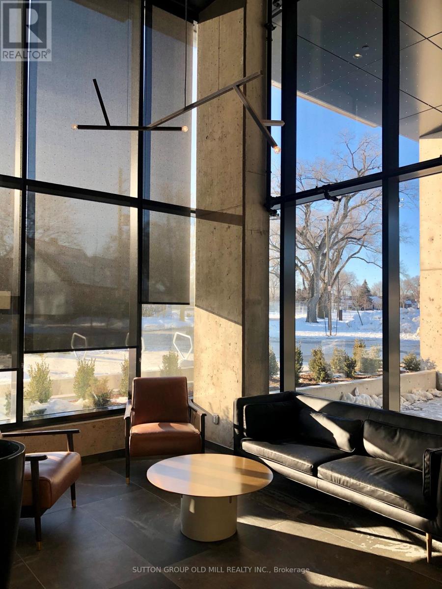 819 - 7 Smith Crescent, Toronto (Stonegate-Queensway), Ontario  M8Z 1N5 - Photo 4 - W12929812