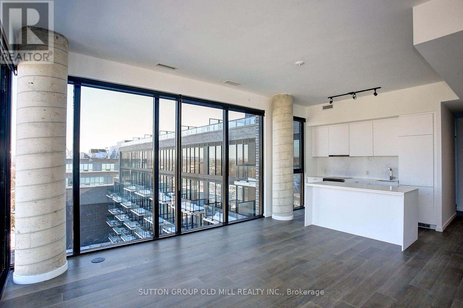 819 - 7 Smith Crescent, Toronto (Stonegate-Queensway), Ontario  M8Z 1N5 - Photo 8 - W12929812