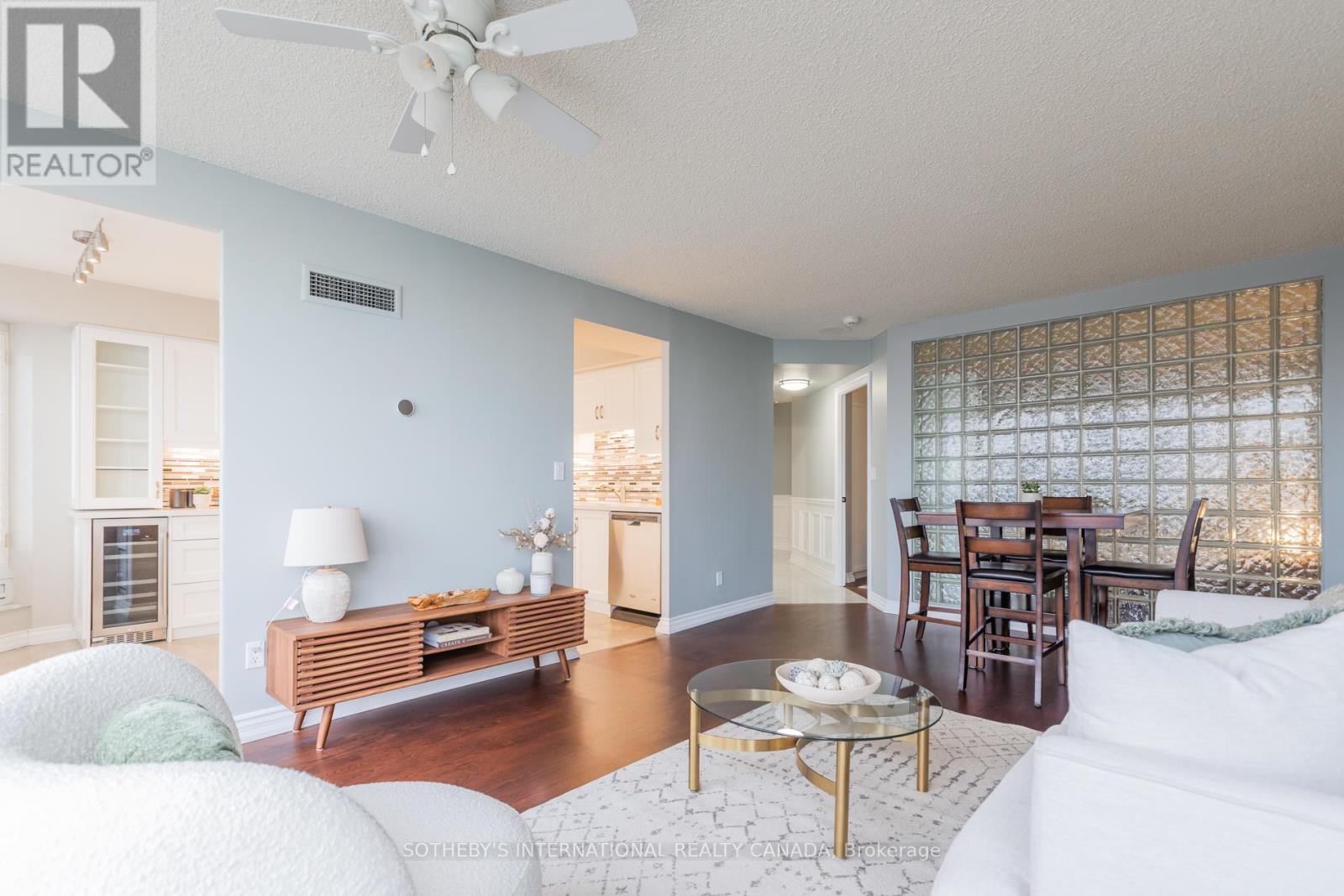 4104 - 1 Palace Pier Court, Toronto, Ontario  M8V 3W9 - Photo 16 - W12929834