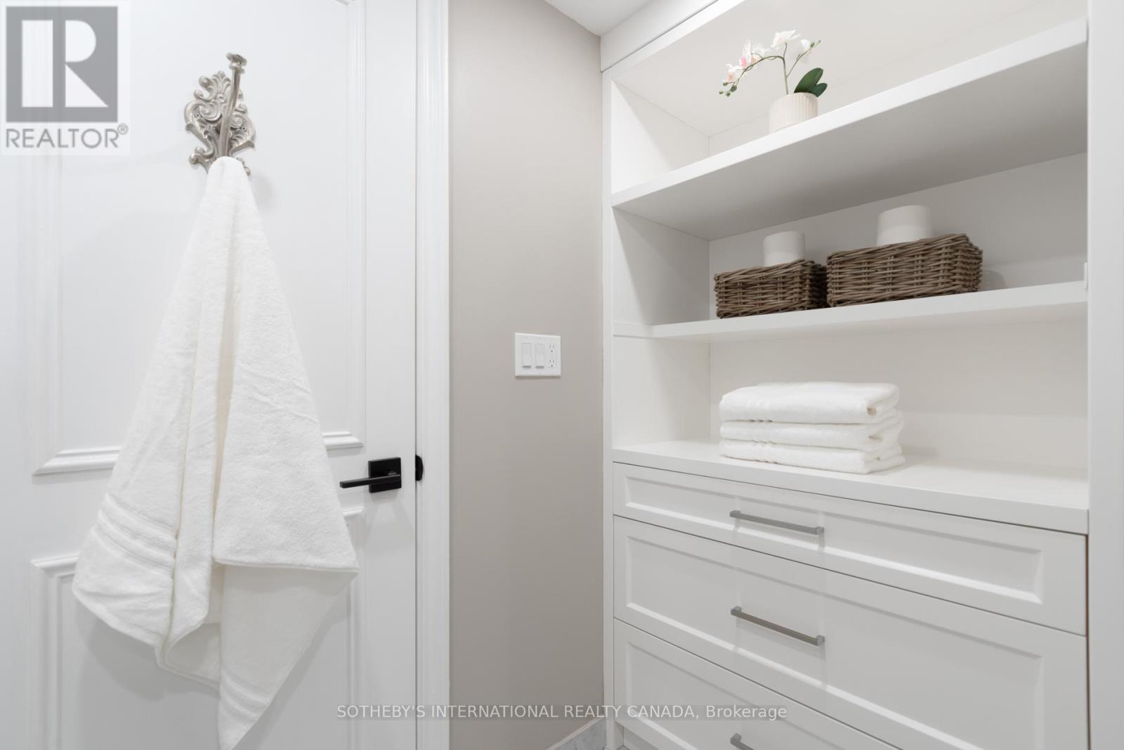 4104 - 1 Palace Pier Court, Toronto, Ontario  M8V 3W9 - Photo 21 - W12929834