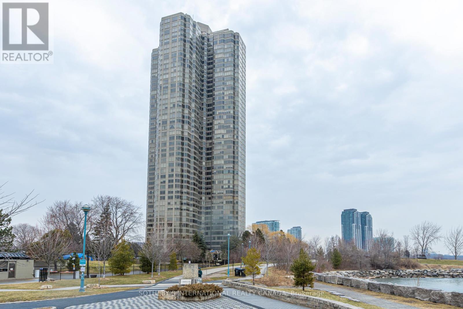 4104 - 1 Palace Pier Court, Toronto, Ontario  M8V 3W9 - Photo 25 - W12929834