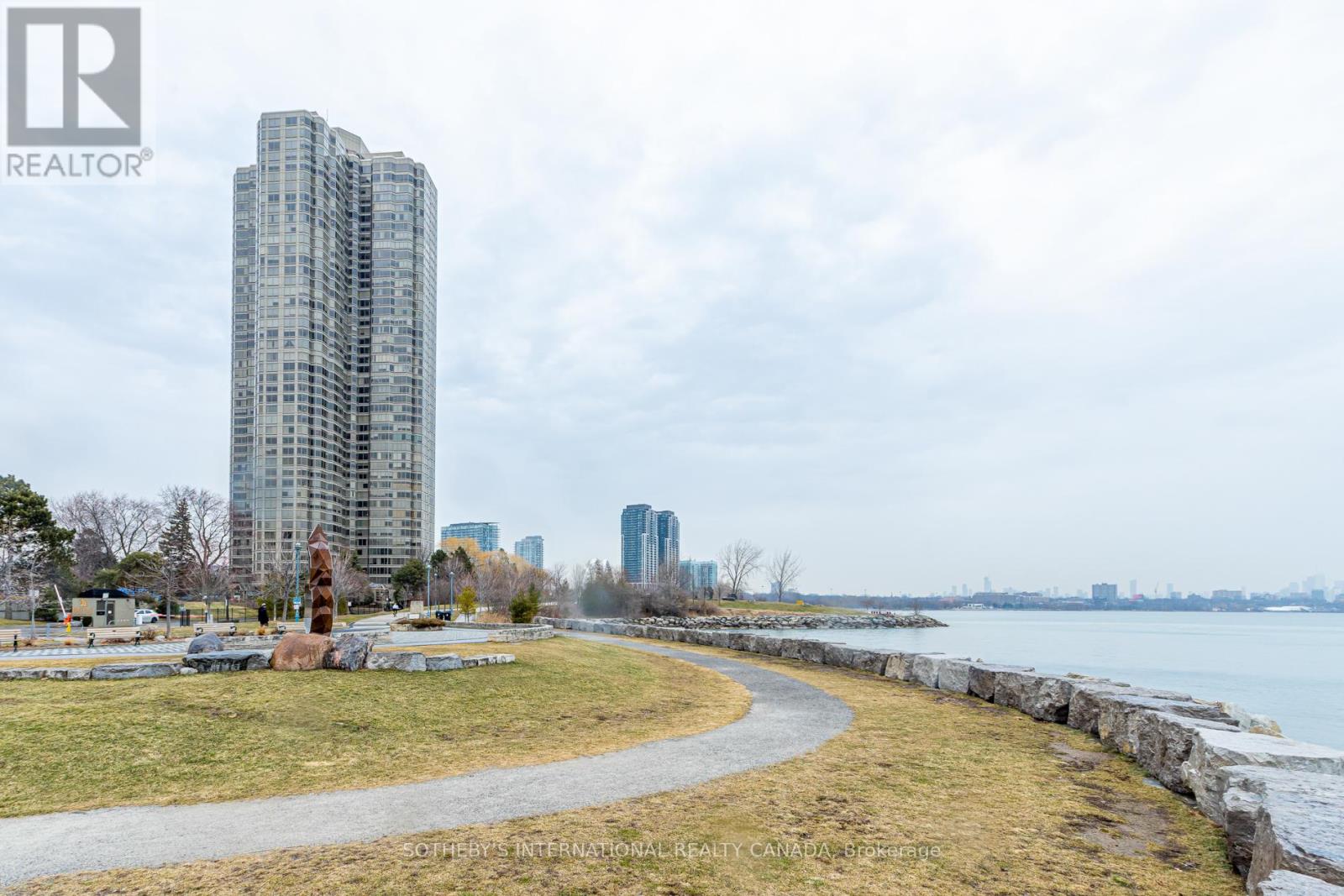 4104 - 1 Palace Pier Court, Toronto, Ontario  M8V 3W9 - Photo 26 - W12929834