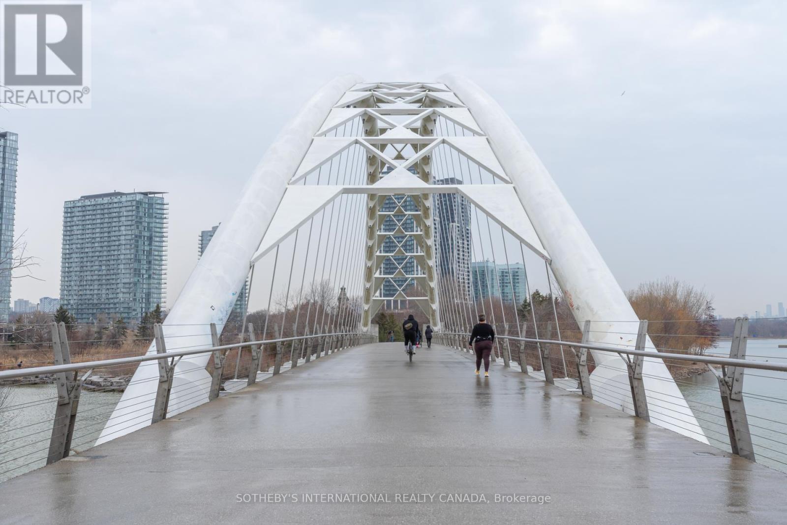 4104 - 1 Palace Pier Court, Toronto, Ontario  M8V 3W9 - Photo 31 - W12929834