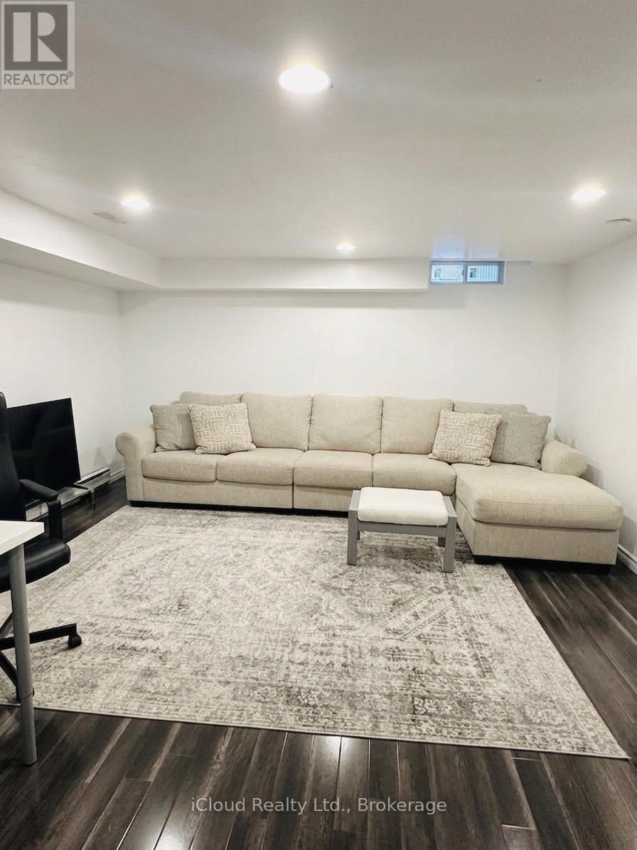 5641 Cortina Crescent, Mississauga (Hurontario), Ontario  L4Z 3R4 - Photo 13 - W12929836