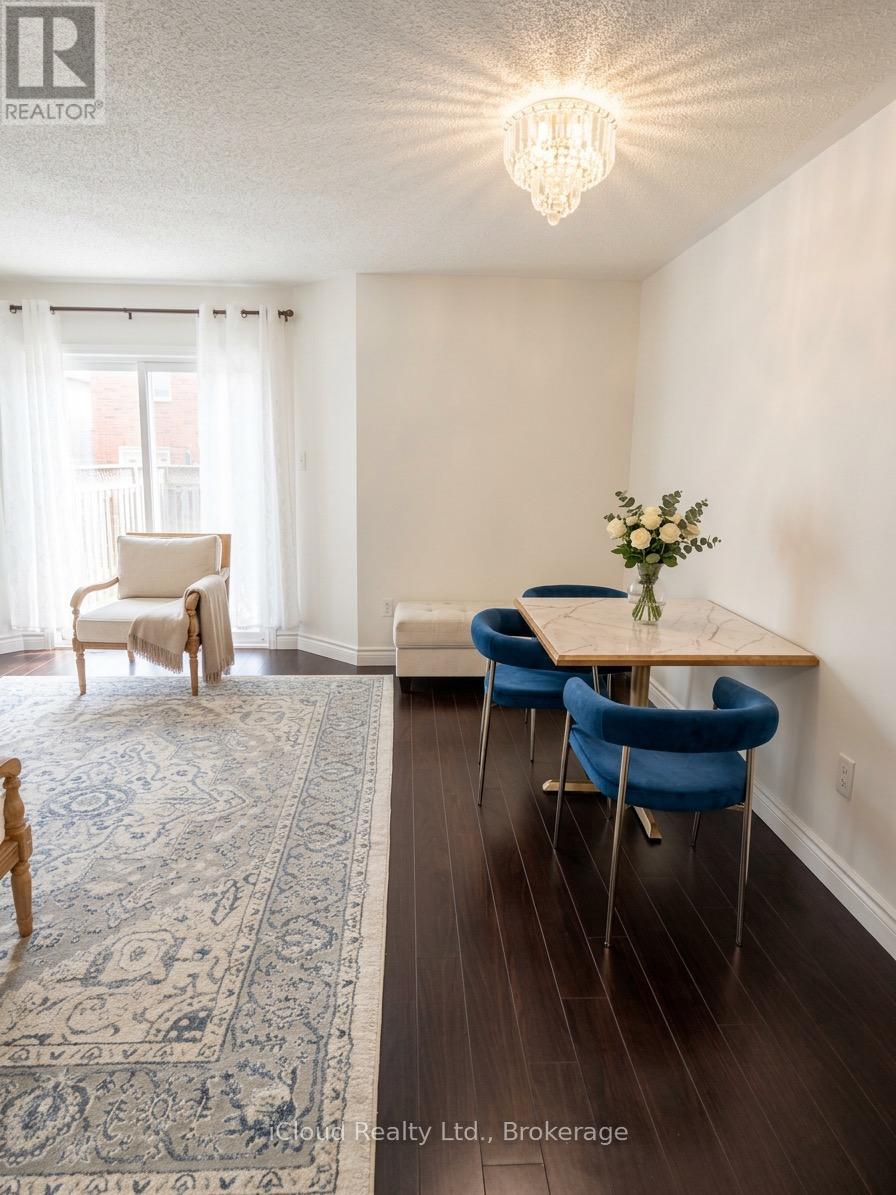 5641 Cortina Crescent, Mississauga (Hurontario), Ontario  L4Z 3R4 - Photo 4 - W12929836