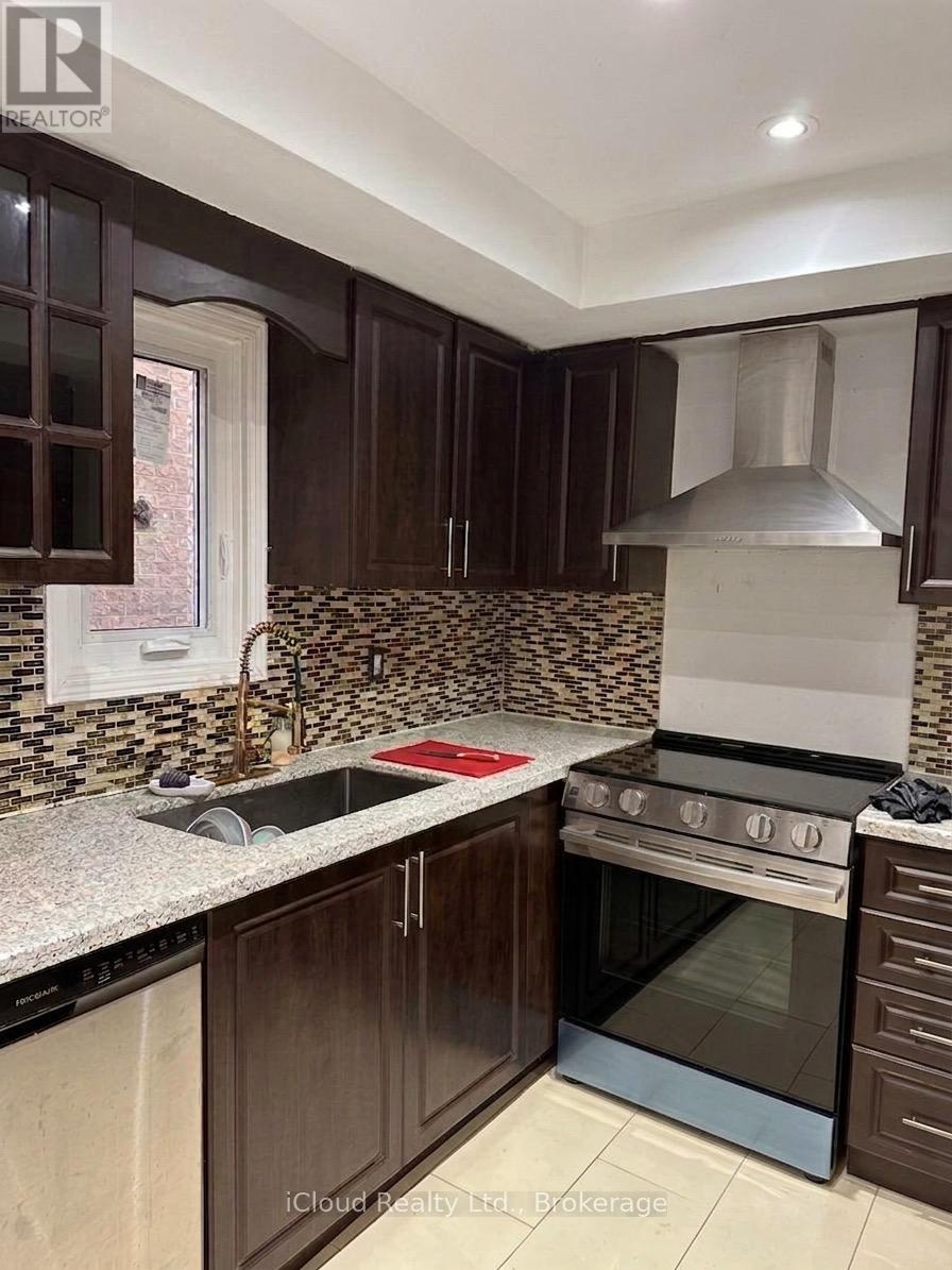 5641 Cortina Crescent, Mississauga (Hurontario), Ontario  L4Z 3R4 - Photo 5 - W12929836