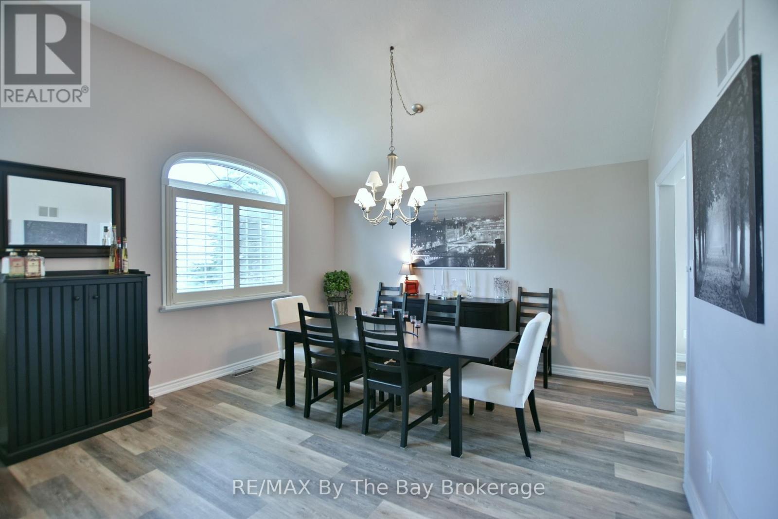 8 Pridham Court, Wasaga Beach, Ontario  L9Z 1M4 - Photo 14 - S12787216