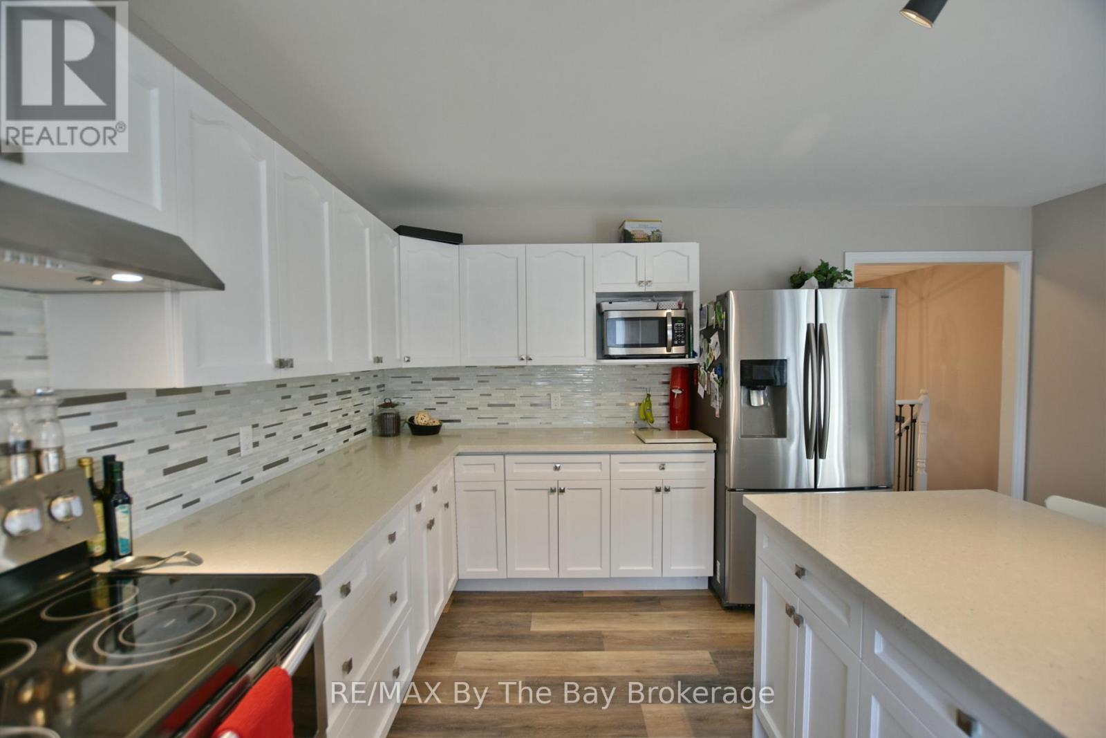 8 Pridham Court, Wasaga Beach, Ontario  L9Z 1M4 - Photo 23 - S12787216