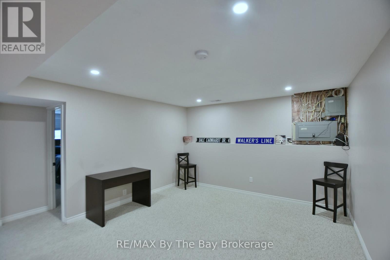 8 Pridham Court, Wasaga Beach, Ontario  L9Z 1M4 - Photo 41 - S12787216