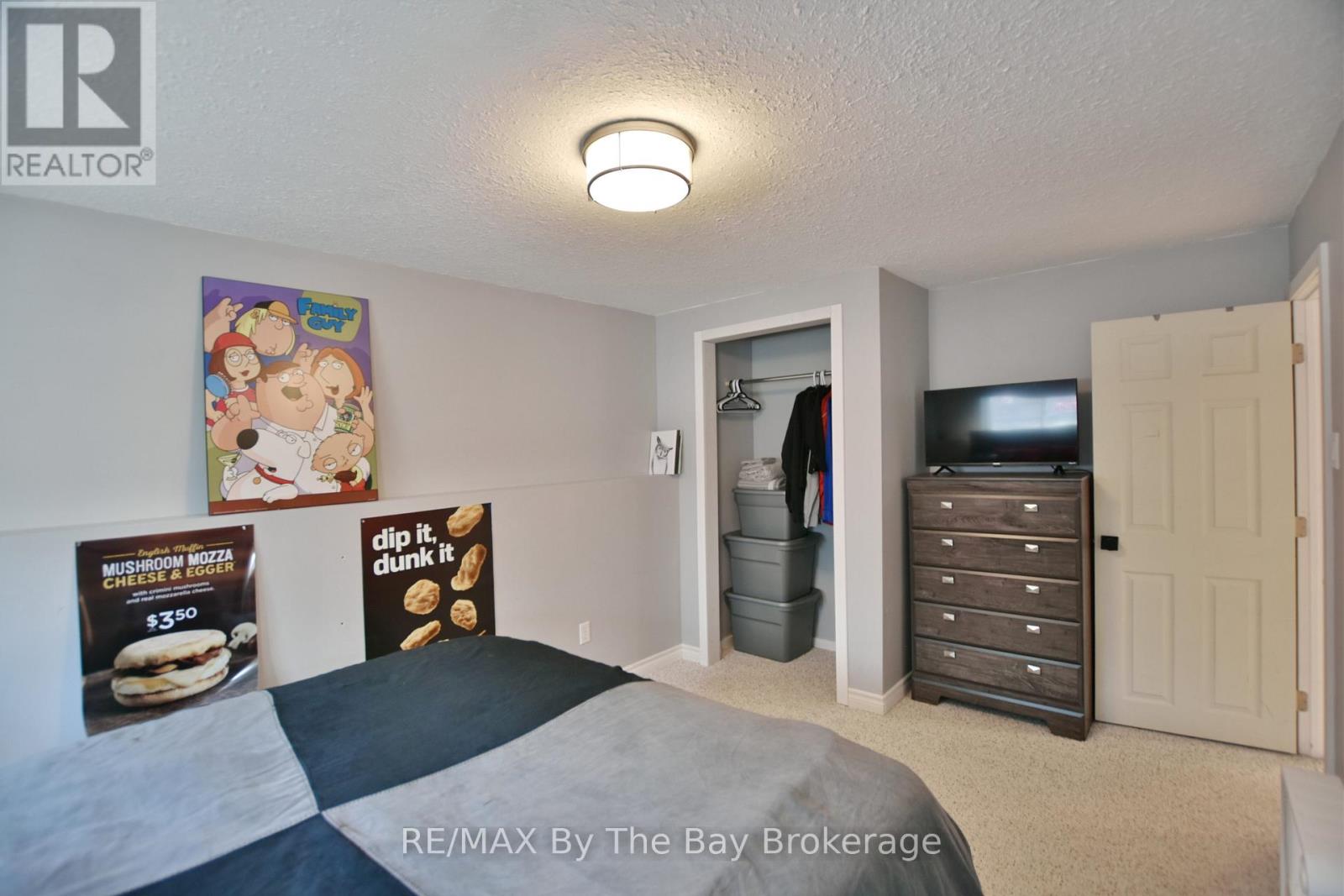 8 Pridham Court, Wasaga Beach, Ontario  L9Z 1M4 - Photo 47 - S12787216