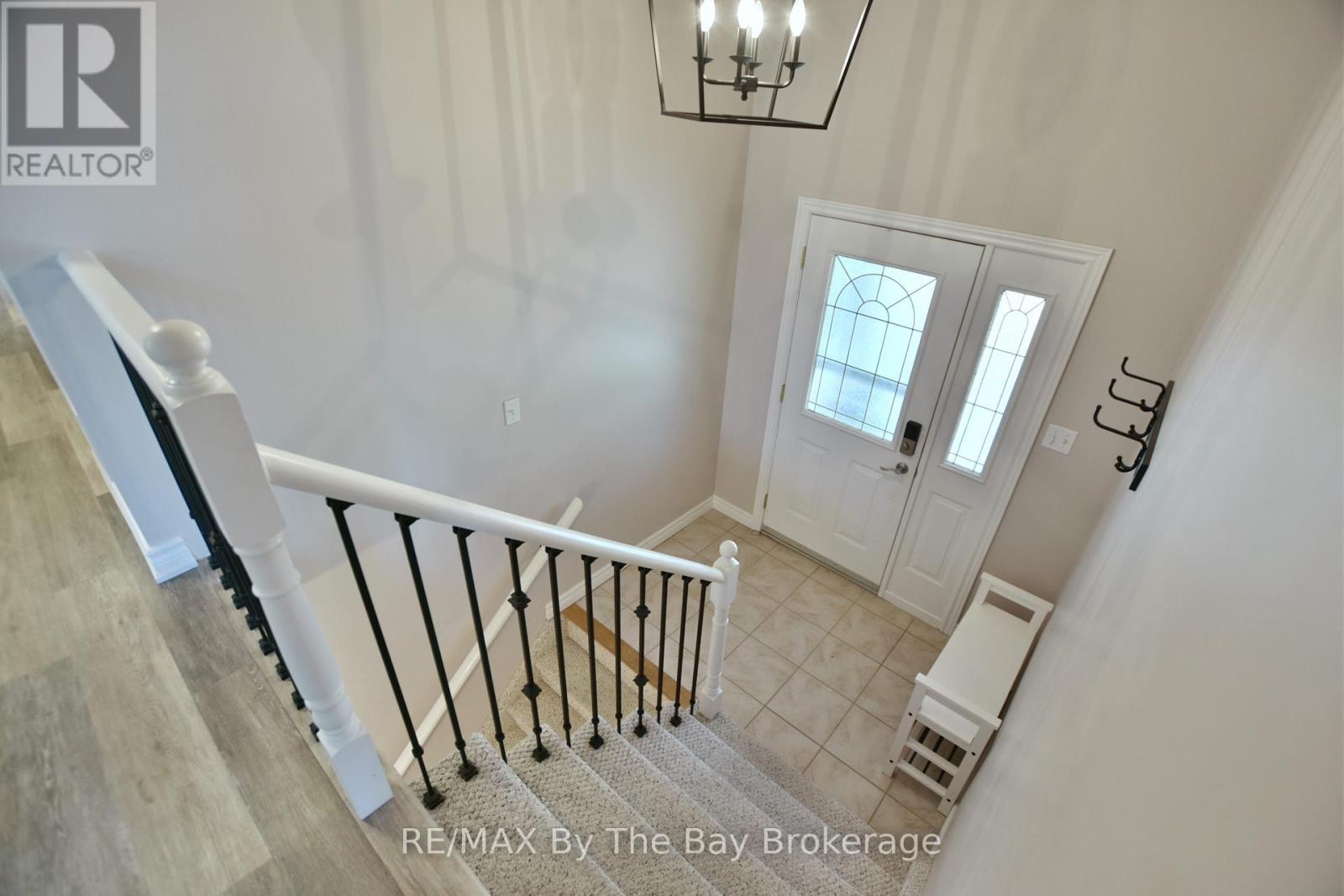 8 Pridham Court, Wasaga Beach, Ontario  L9Z 1M4 - Photo 8 - S12787216