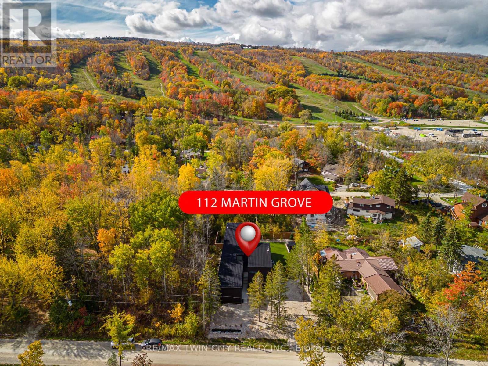 112 Martin Grove, Blue Mountains, Ontario  L9Y 0N5 - Photo 2 - X12929622