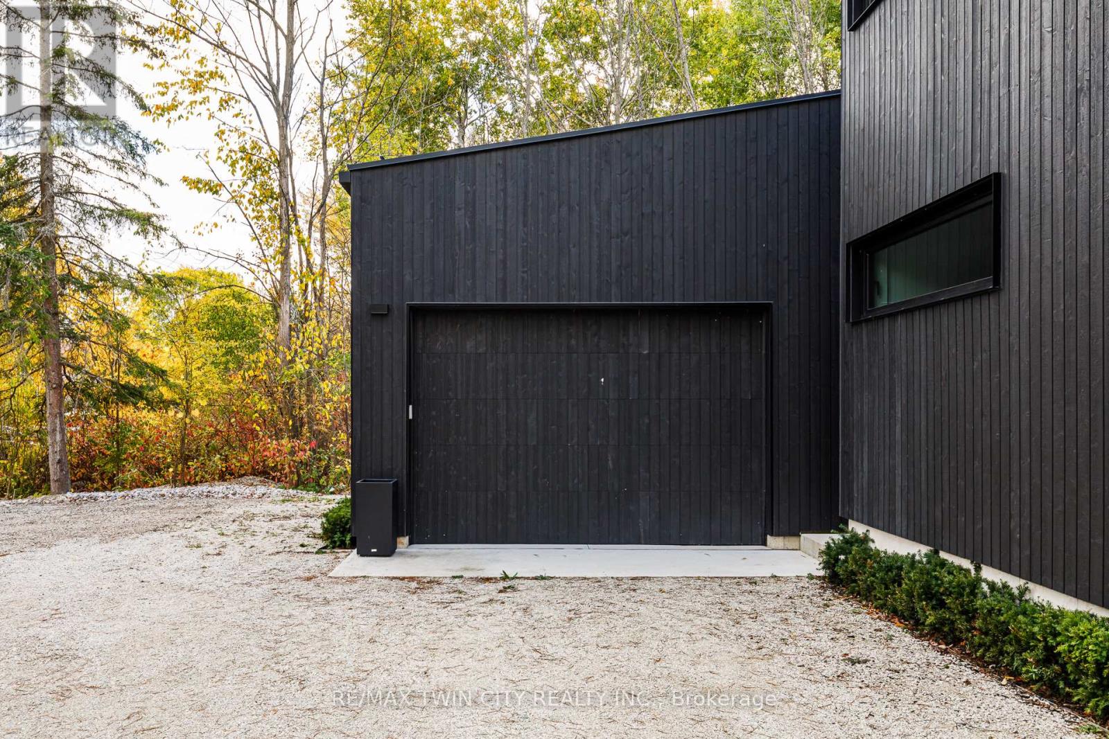 112 Martin Grove, Blue Mountains, Ontario  L9Y 0N5 - Photo 39 - X12929622