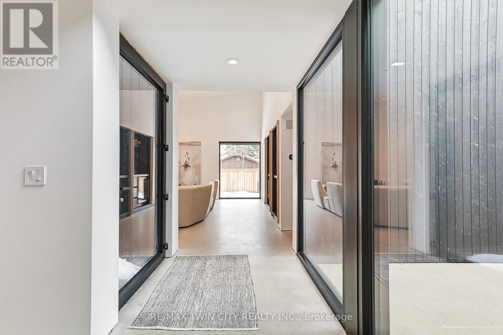 112 Martin Grove, Blue Mountains, Ontario  L9Y 0N5 - Photo 6 - X12929622