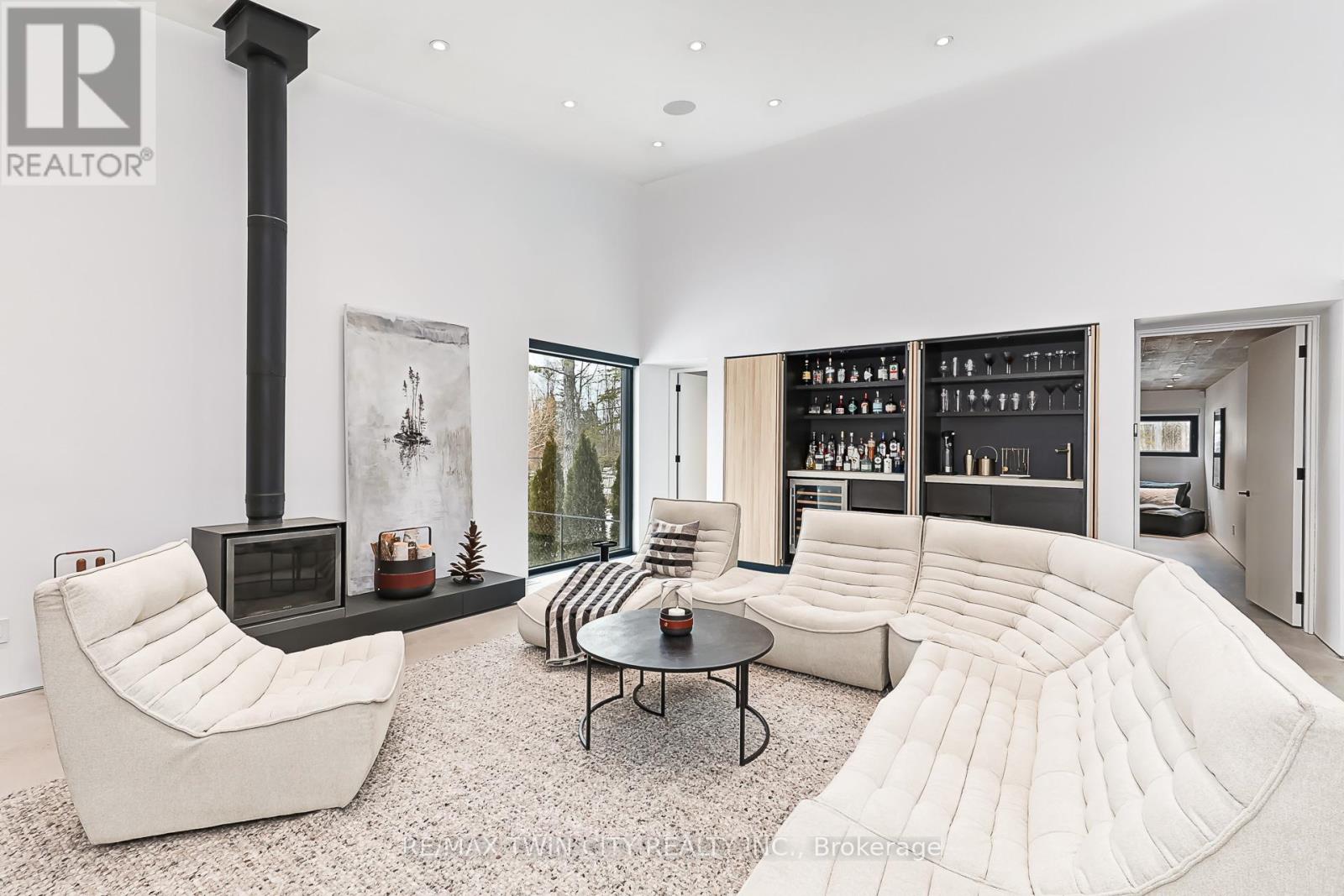 112 Martin Grove, Blue Mountains, Ontario  L9Y 0N5 - Photo 8 - X12929622