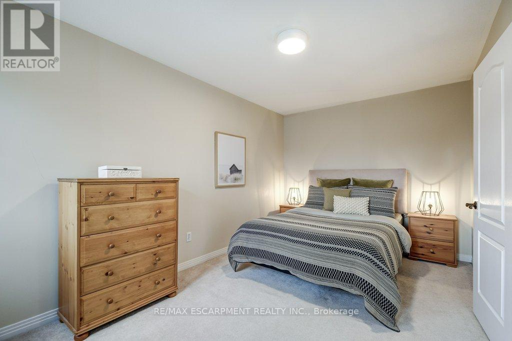 4 Harnesworth Crescent, Hamilton, Ontario  L8B 0J3 - Photo 17 - X12929624