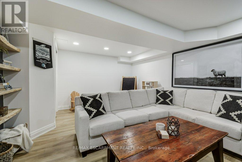 4 Harnesworth Crescent, Hamilton, Ontario  L8B 0J3 - Photo 25 - X12929624