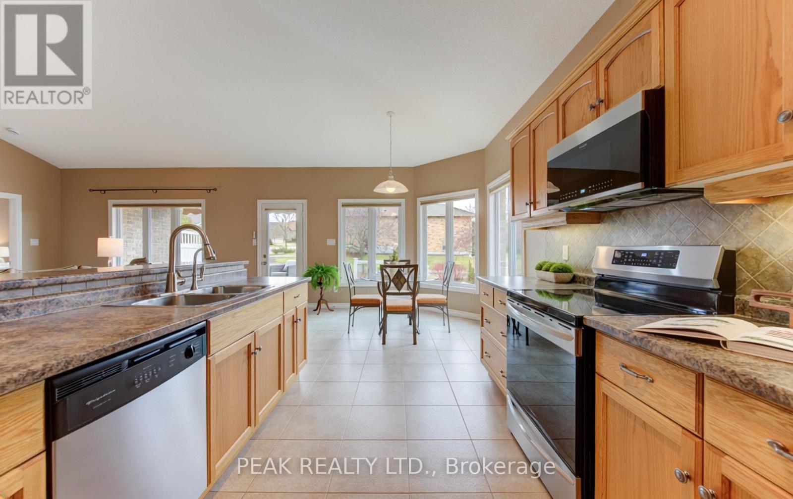 103 Devonshire Drive, Wilmot, Ontario  N3A 4J6 - Photo 17 - X12929650