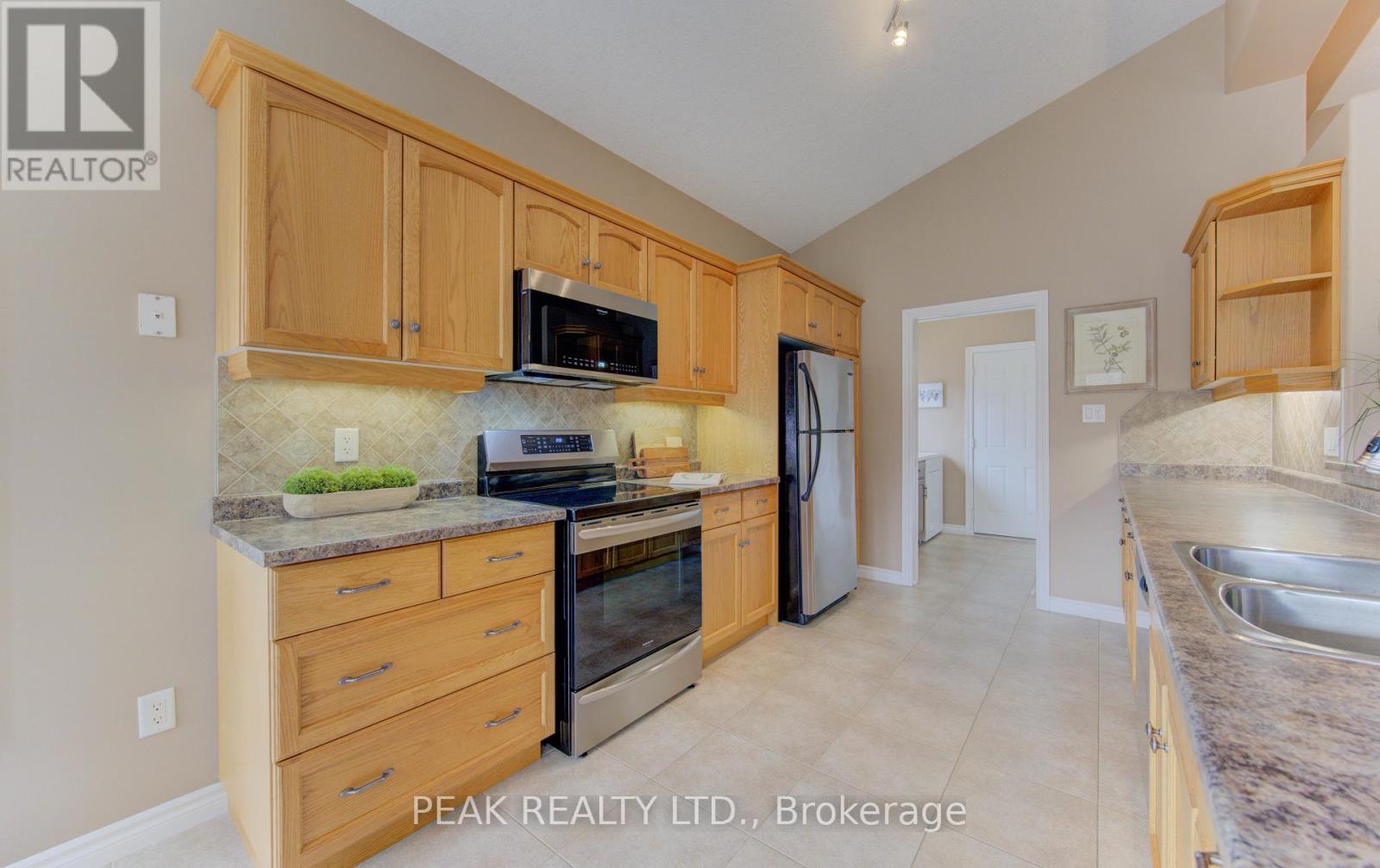 103 Devonshire Drive, Wilmot, Ontario  N3A 4J6 - Photo 23 - X12929650