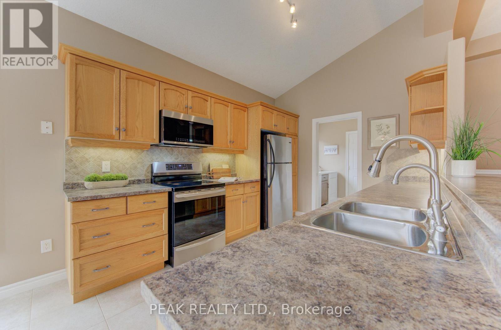 103 Devonshire Drive, Wilmot, Ontario  N3A 4J6 - Photo 26 - X12929650