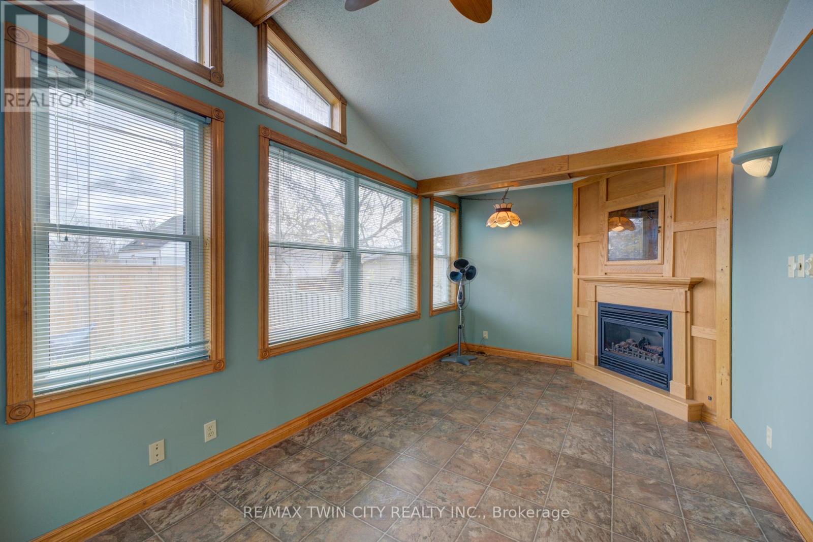 37 Frank Street, Brantford, Ontario  N3T 5E1 - Photo 19 - X12929688