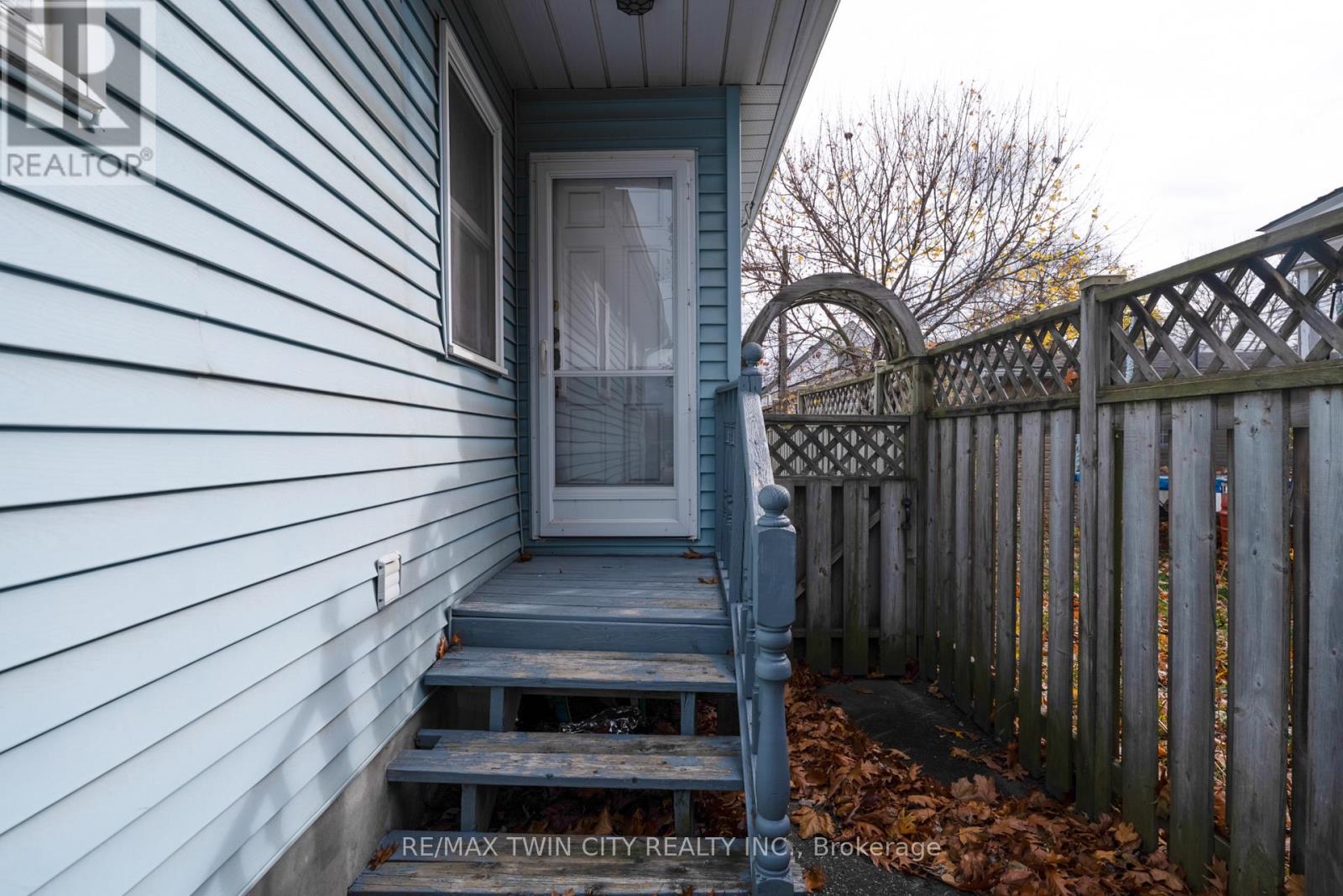 37 Frank Street, Brantford, Ontario  N3T 5E1 - Photo 42 - X12929688