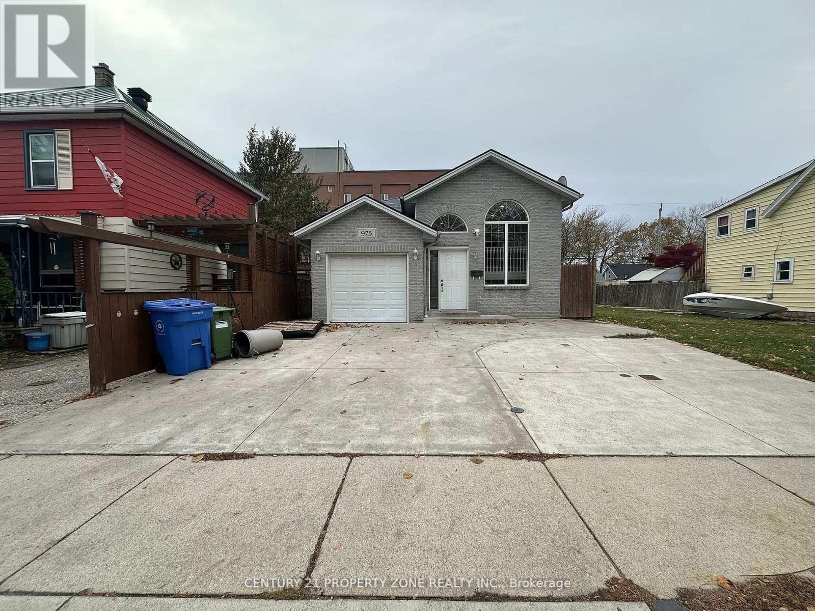 975 ALBERT ROAD, Windsor, Ontario