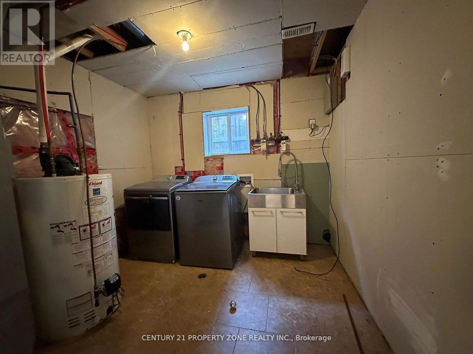 975 Albert Road, Windsor, Ontario  N8Y 3P1 - Photo 11 - X12929714