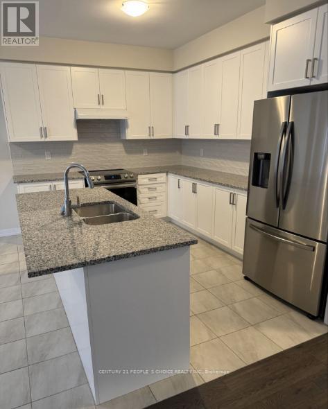 15 Wintergreen Crescent, Haldimand, Ontario  N3W 0H9 - Photo 11 - X12929772