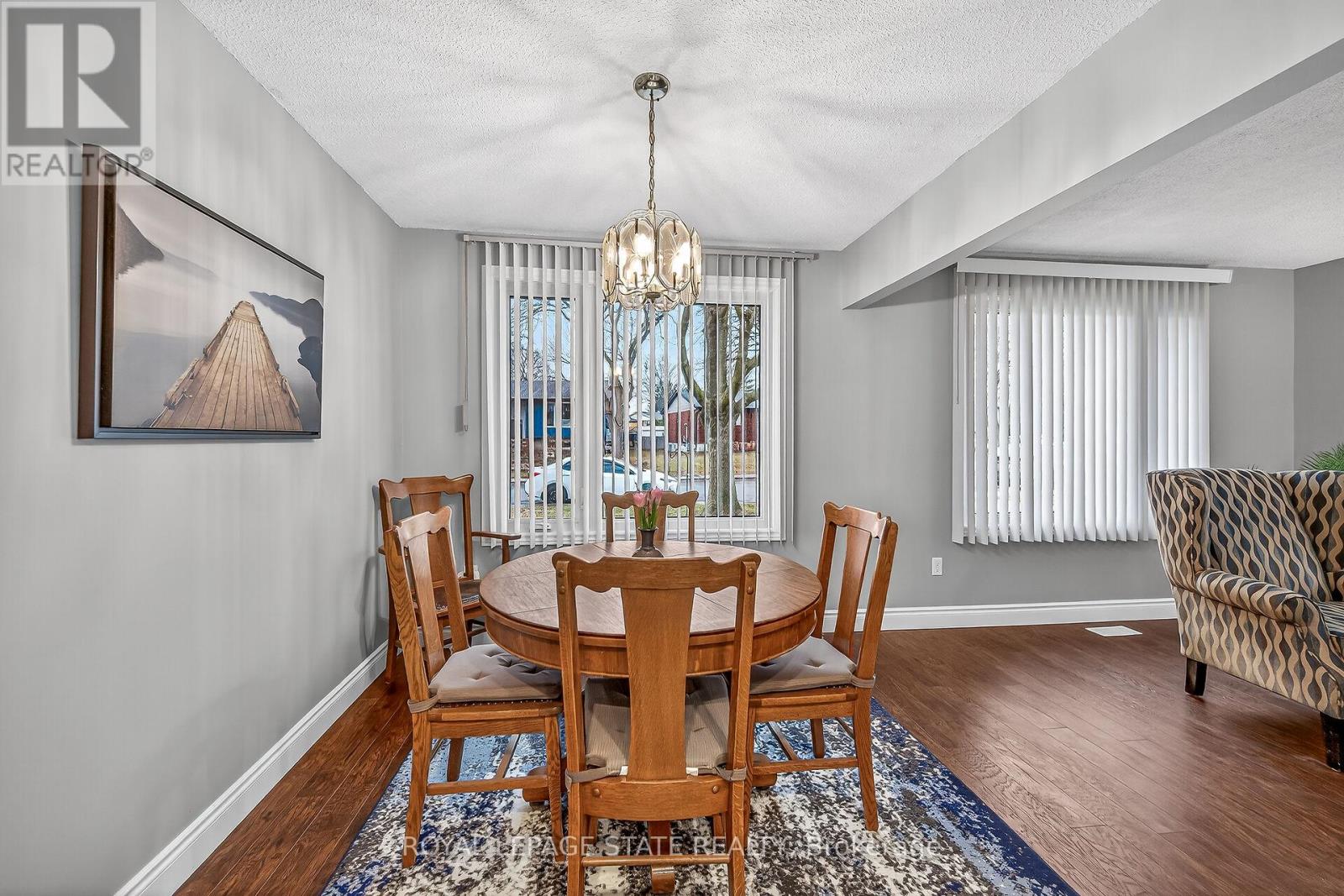 143 Cranbrook Drive, Hamilton, Ontario  L9C 4S5 - Photo 9 - X12929780