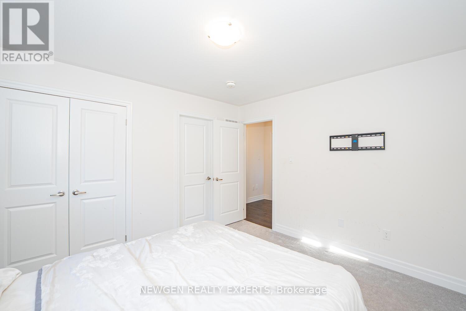 9218 White Oak Avenue N, Niagara Falls, Ontario  L2G 0E9 - Photo 33 - X12929818