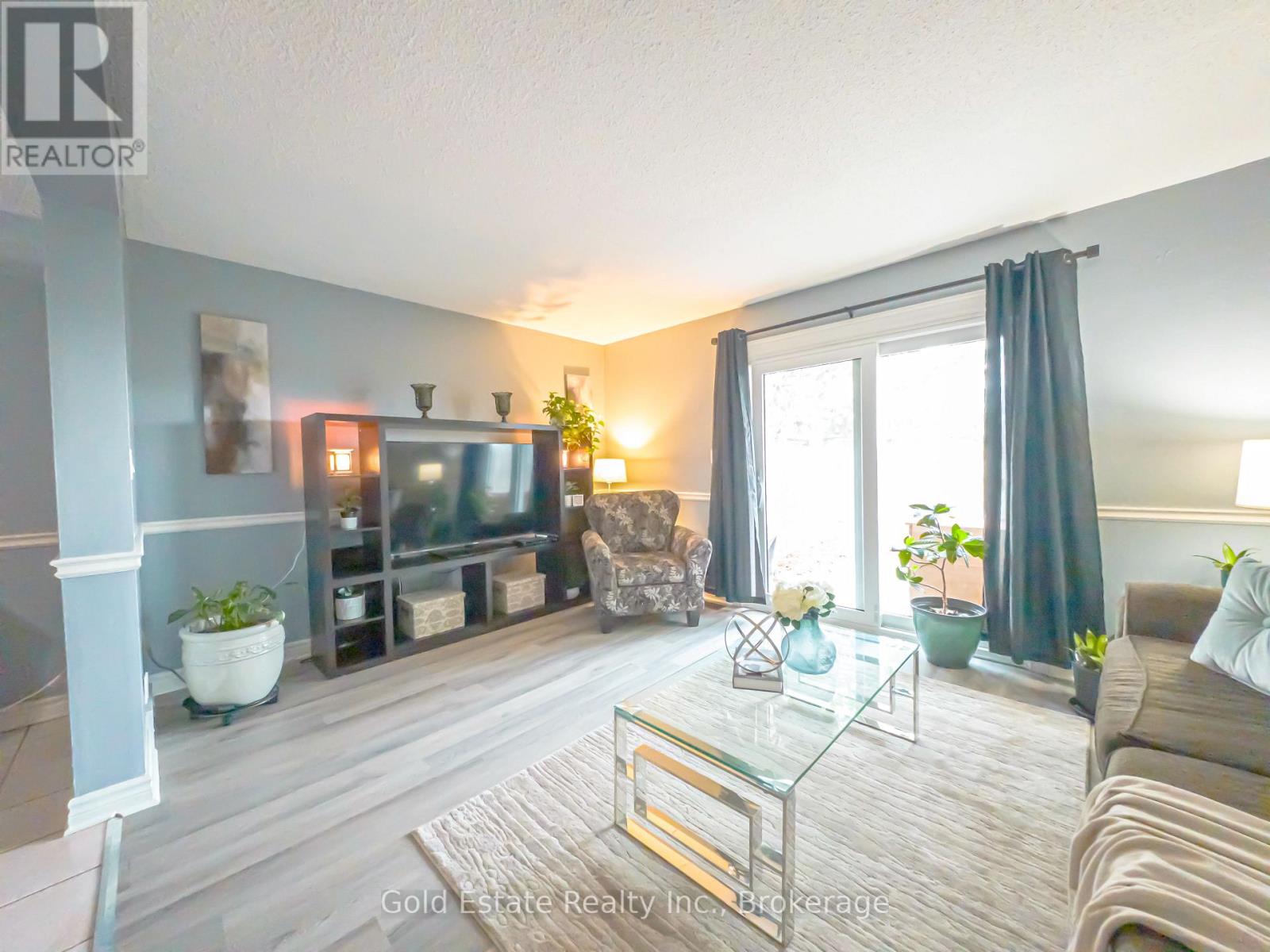 19 - 18 Barry Street, St. Catharines, Ontario  L2R 7J6 - Photo 39 - X12929822