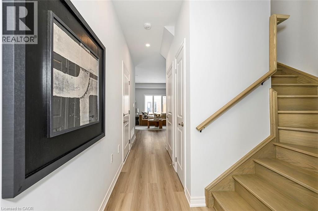 205 Thames Way Unit# 28, Hamilton, Ontario  L0R 1W2 - Photo 2 - 40815479