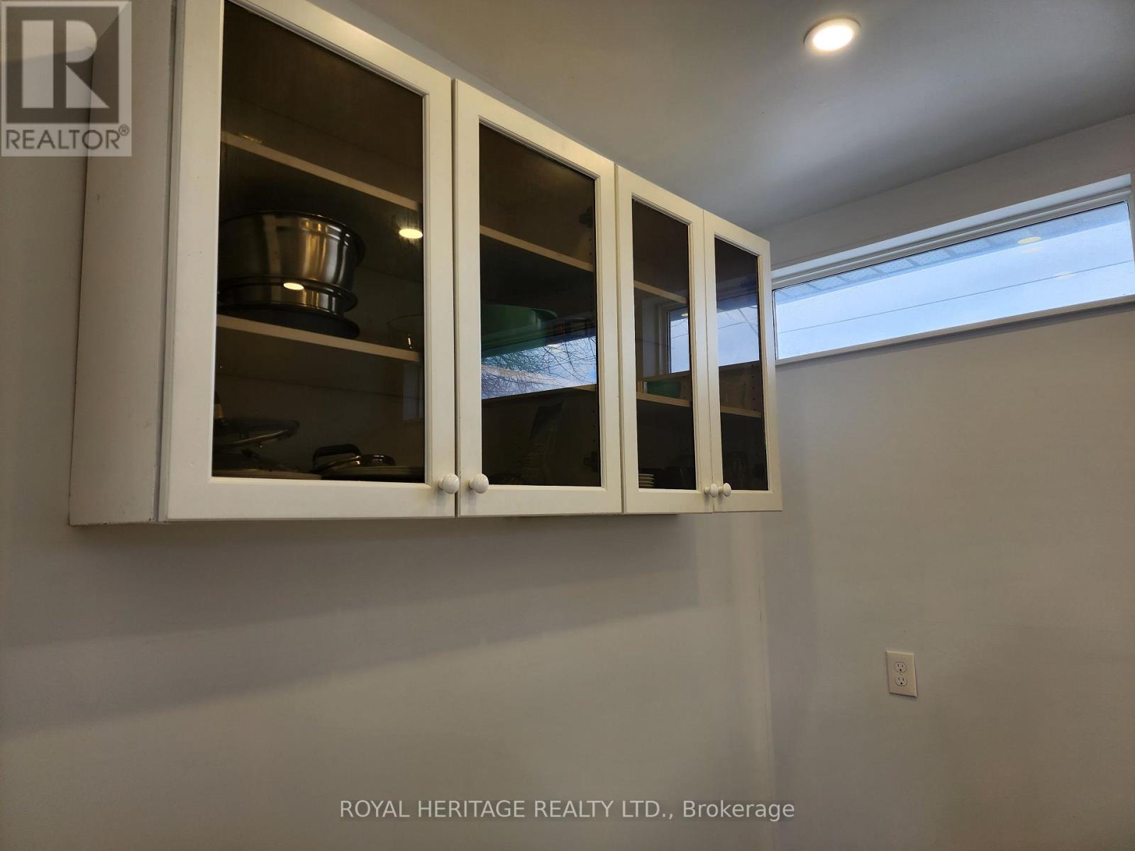 203 Valencia Road, Oshawa, Ontario  L1J 1P2 - Photo 16 - E12929936