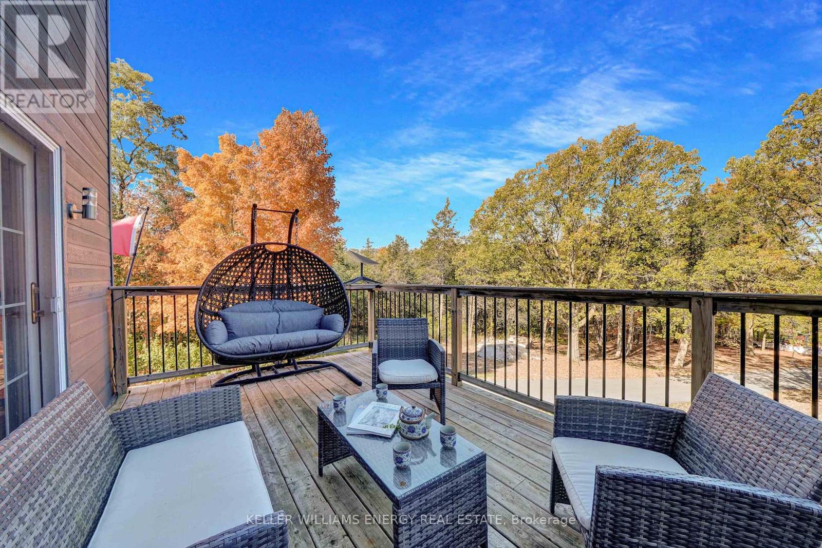 11858 Loyalist Parkway, Prince Edward County, Ontario  K0K 2T0 - Photo 17 - X12929916