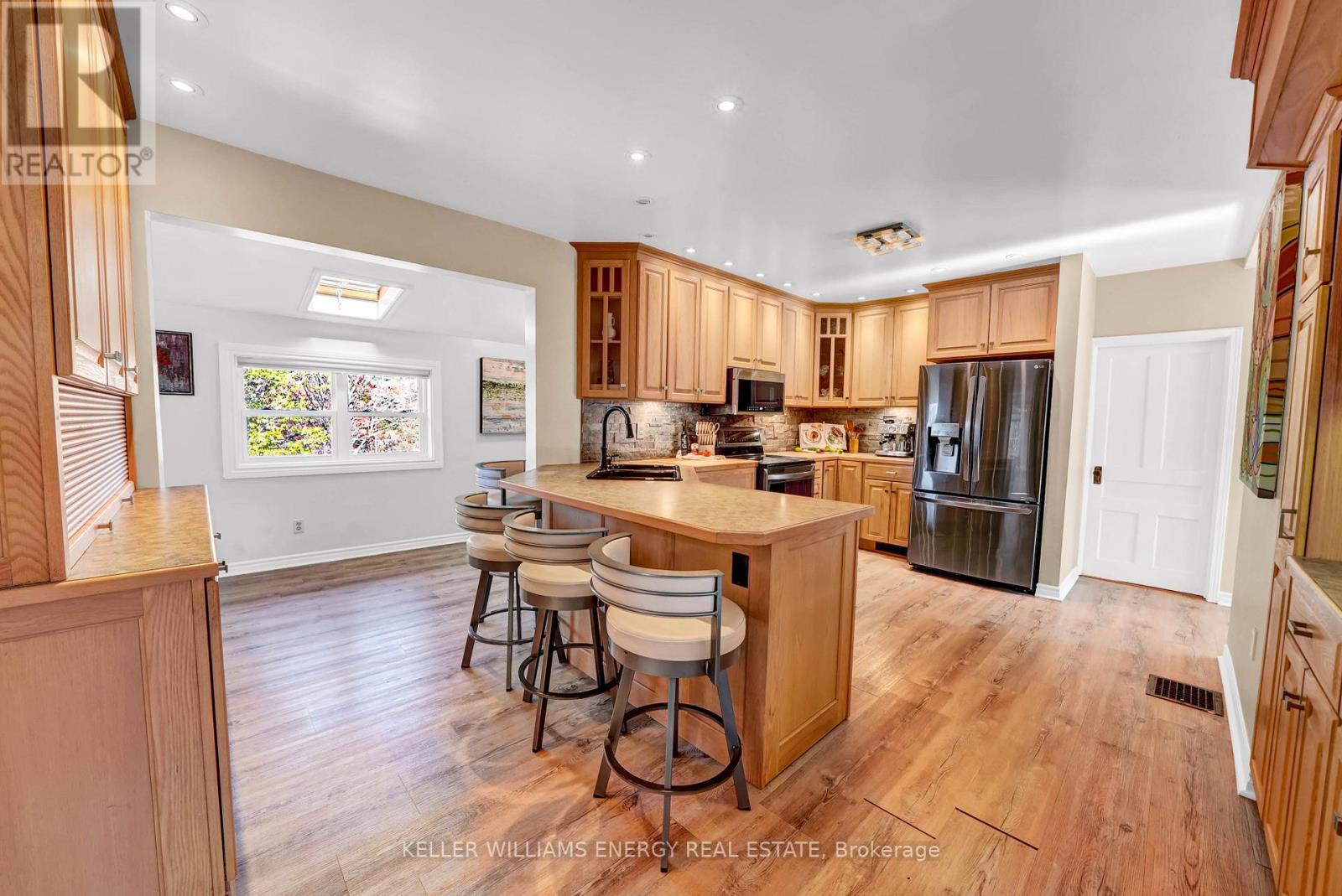 11858 Loyalist Parkway, Prince Edward County, Ontario  K0K 2T0 - Photo 21 - X12929916